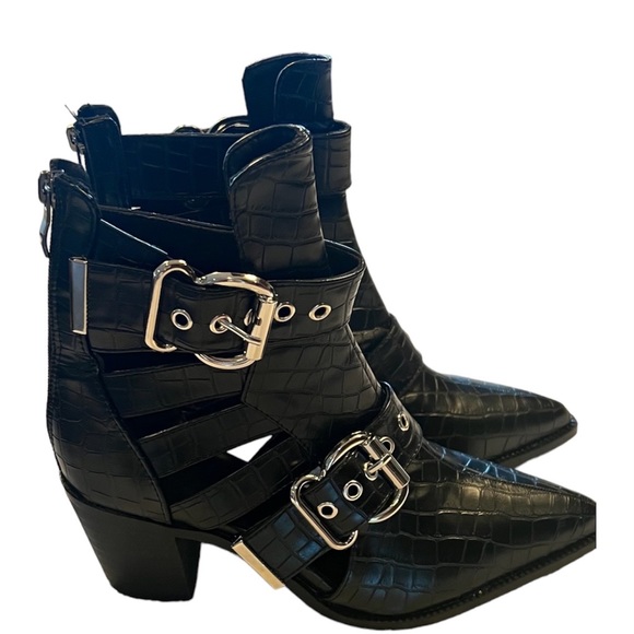 👢 boots - Picture 1 of 3